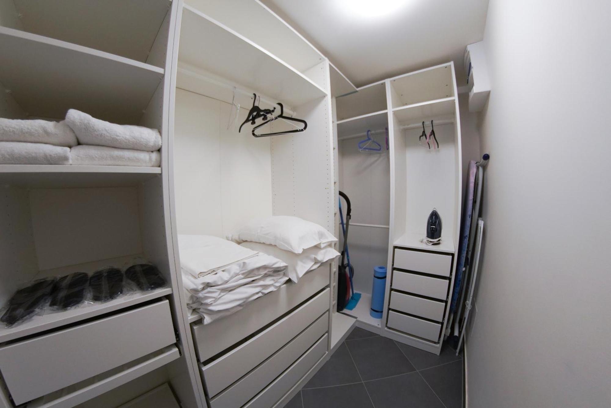 Holesovice Delight: Modern Comfort With A Twist In Prague 7 Exterior foto