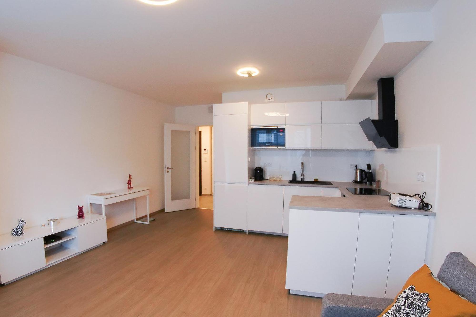 Holesovice Delight: Modern Comfort With A Twist In Prague 7 Exterior foto