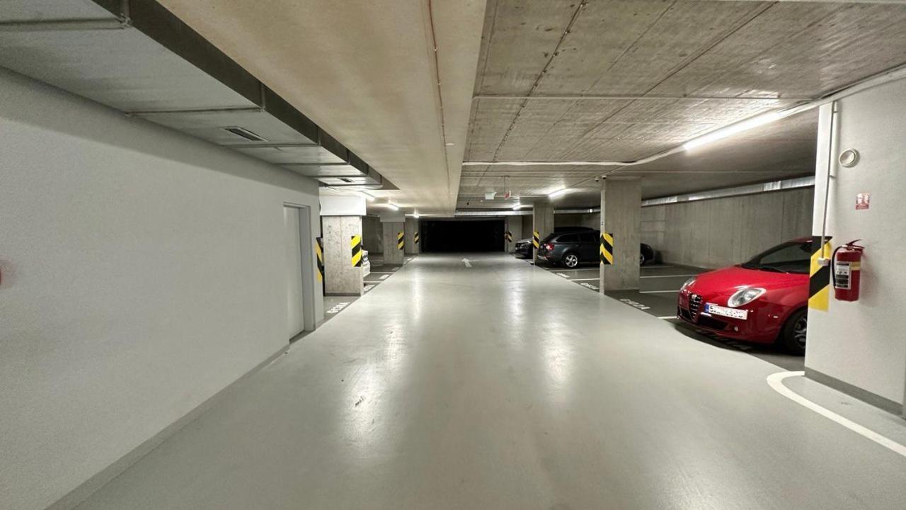 Holesovice Delight: Modern Comfort With A Twist In Prague 7 Exterior foto
